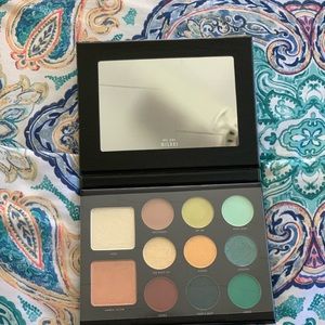 Milani Gilded Jade Pallete